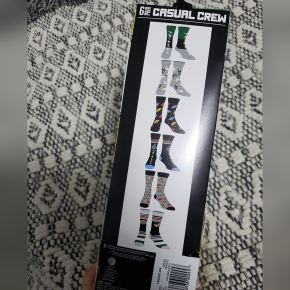 FRIENDS 6 Pack Casual Crew Socks - Picture 5 of 6